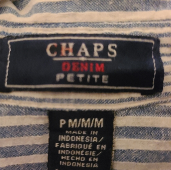 Womens button up - Picture 2 of 2